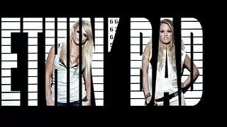 Miranda Lambert ft. Carrie Underwood singing Somethin' bad