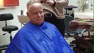 German - She thinks he was masturbating