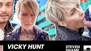 Vicky Hundt: Horny MILF gets dicked HARD! StevenShame.dating