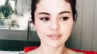 Selena Gomez January 2021 selfie, cleavage