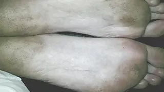 43yo lady dirty big soles