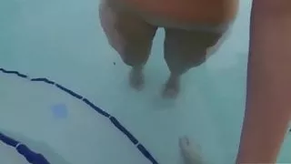 Dick Sucking Sirens Its Cleo & Annie Knight Milk Cock In H20