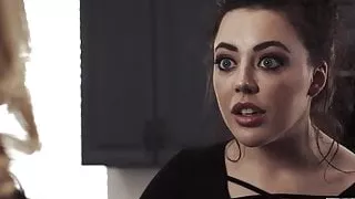 Curvy babe sucking cock before doggystyle sex