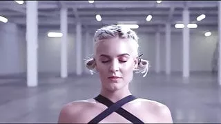 Goddess Knoxly Giantess