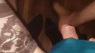 Lot's of hot Piss over all slutty heels