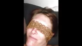 Double blowjob with her eyes closed