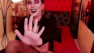 Magnificent Tranny Masturbating Wildly