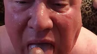 Big Nasty-daddy will etwas asiatische Pisse