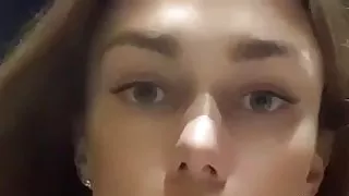 Walking and jerking off in the hotel Julia Art