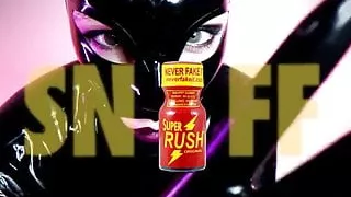 Latex Shemales und Poppers wichsen PMV