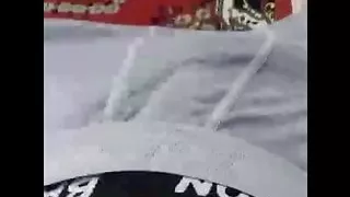 Heterosexueller türkischer Mann zeigt seinen Schwanz vor der Kamera