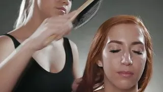 Diese Frau wird bei dieser Massage einen Mordsspaß haben