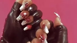 Dollicious666 gloves and nails