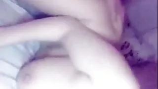 Beurette aux gros seins baisee par un pote rebeu