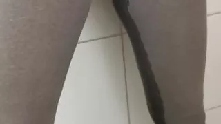 self piss in leggings