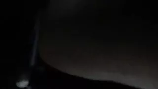 Dicker schwarzer Hintern im LKW