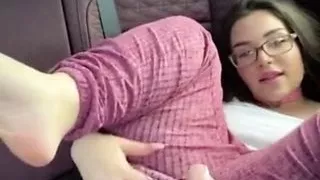 1am.krew gets pawg white girl to buss it open on cam