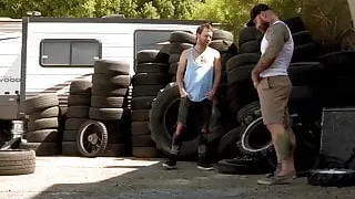 Tattooed jock Beaux Morgan gives perfect seductive blowjob