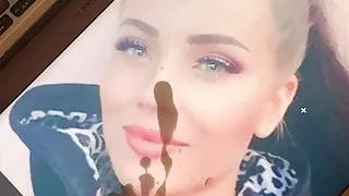 Cumtribute to Finnish slut Kia