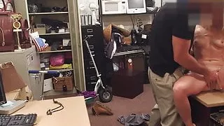 Pawnshop amateur doggystyled for better deal