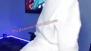 Slim Santana Buss It Challenge - Full Clip