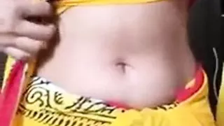 Desi Tamil Girl Seduces in a Saree And Strips Nude