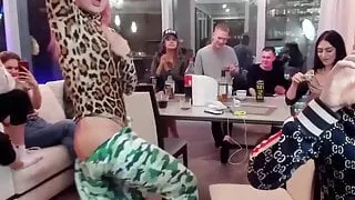 Juicy Twerk - Big Ass Girl - Strawberry Mellstroy #2