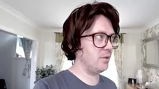 Leeds nerd cock gobbled by busty Brit milf