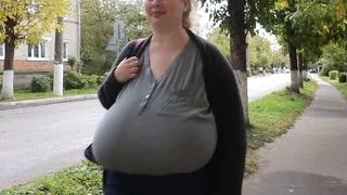 Street Tits - Amazing Woman