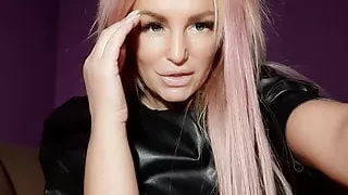 Sexy milf sit in your face and cum