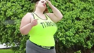 Sashaa Juggs - Thirsty Sashaa