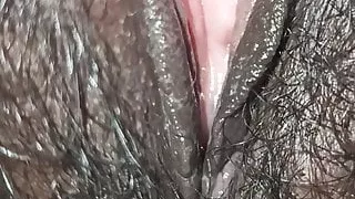 Desi milf showing pink vagina