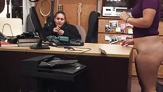 Pawning spex amateur sucks then bent over desk