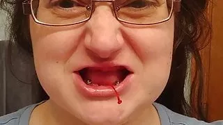 Tying a Cherry Stem without Teeth