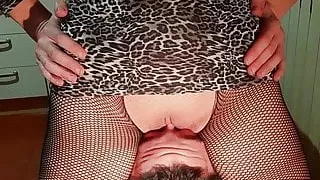 Extreme Facesitting! Your destiny is to choke under my pussy