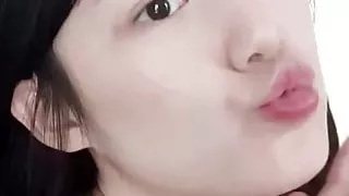 Shuhua Wants Your Cum All Over Her Pretty Face