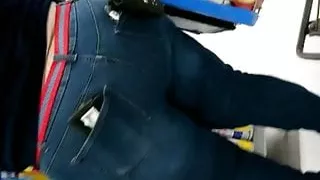 Latina MILF workin hard