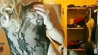 Sexy horny bLoNdE Cat