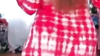 Nasilda kiviriyor sexy hatun