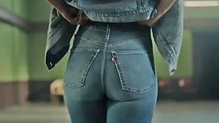 Deepika&rsquo;s ass
