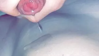 Wanna feels my cum ?
