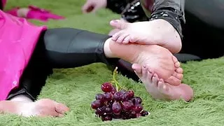 Füße, Femdom, Fetischsex, Lebensmittel, Fuss Fetisch, Lesbensex