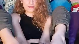 feet blond hot legging