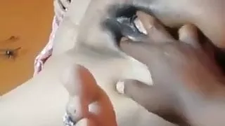 Desi aunty pussy fingering