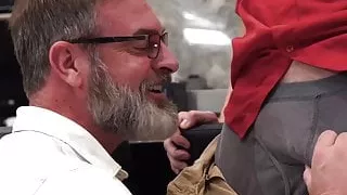 Bar, Velký Pták, Výstřik, Semnou, Cumshot, Otec