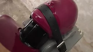 Latex Bondage, Atemspiel