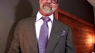 Sexy mature hunk lan Cepart sniffs on his pantyhose solo