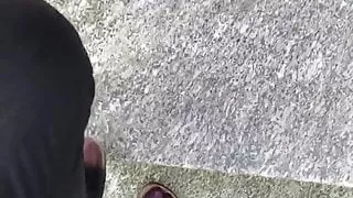 Ehefrau in Nylons & Birkenstock