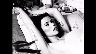 Vanishing Vanilla in Monochrome 3236