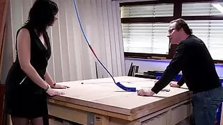 Der bayrischen Sekretaerin das Ding schoen in den Arsch gest